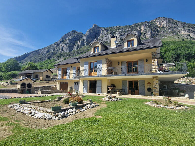 Maison Tarascon-sur-Ariège - 8 chambres - 340m²
