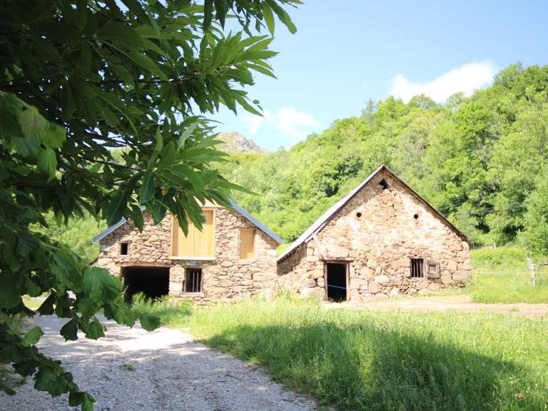 Maison Tarascon-sur-Ariège - 5 chambres - 270m²