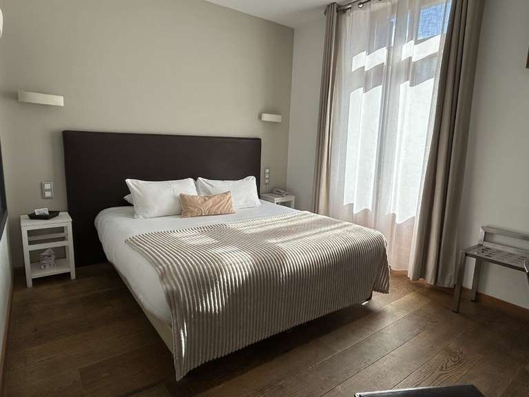 Manoir Tarascon-sur-Ariège - 14 chambres - 1000m²