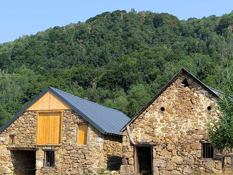 Propriété Tarascon-sur-Ariège - 4 chambres - 270m²
