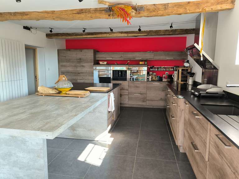 Propriété Tarascon-sur-Ariège - 4 chambres - 270m²