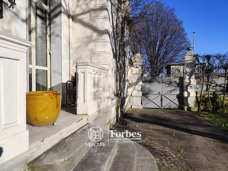 Maison Tarbes - 5 chambres - 274m²