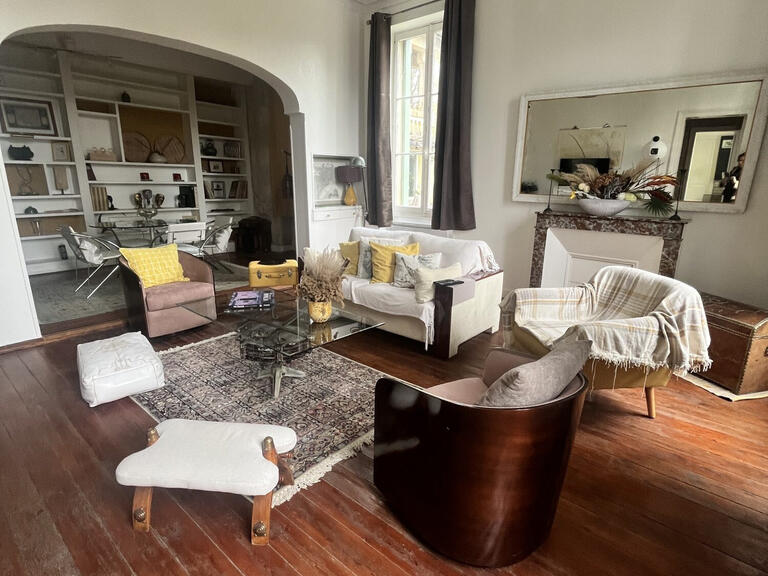 House Targon - 6 bedrooms - 323m²