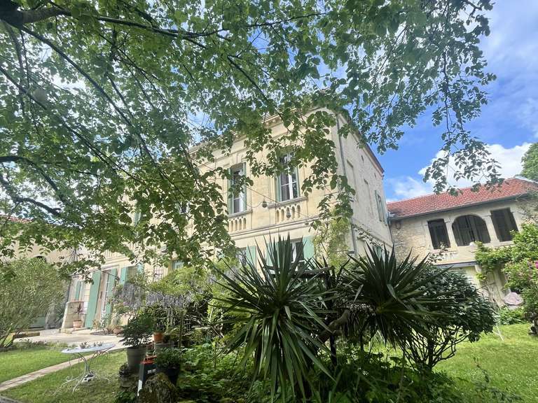 Maison Targon - 6 chambres - 323m²