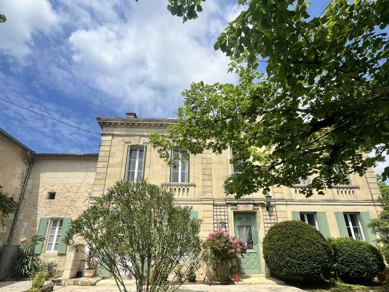 Maison Targon - 6 chambres - 323m²