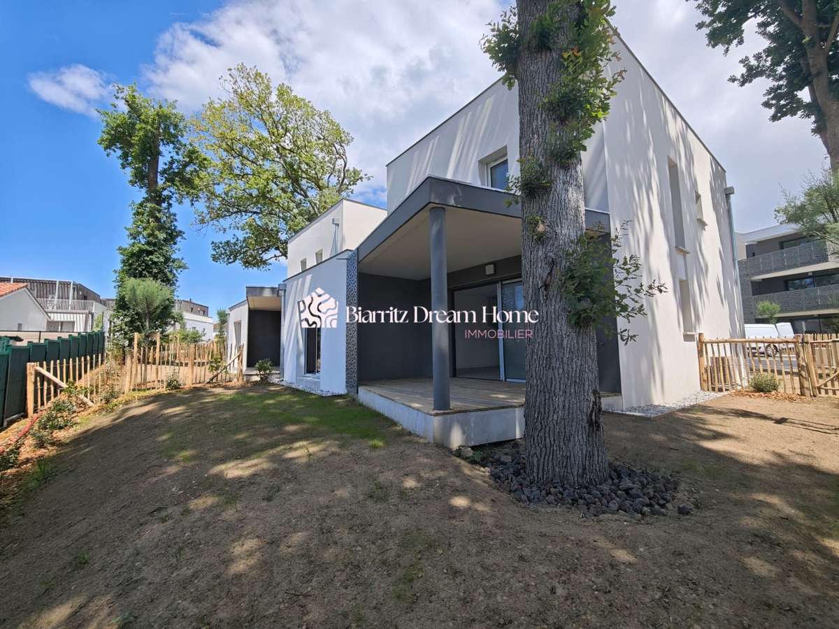 House Tarnos
