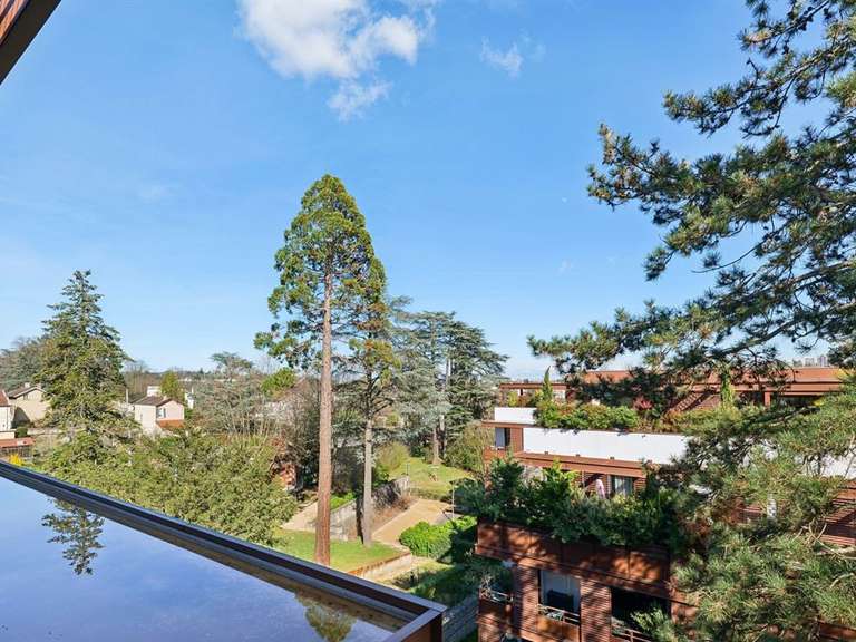 Appartement Tassin-la-Demi-Lune - 4 chambres - 177m²