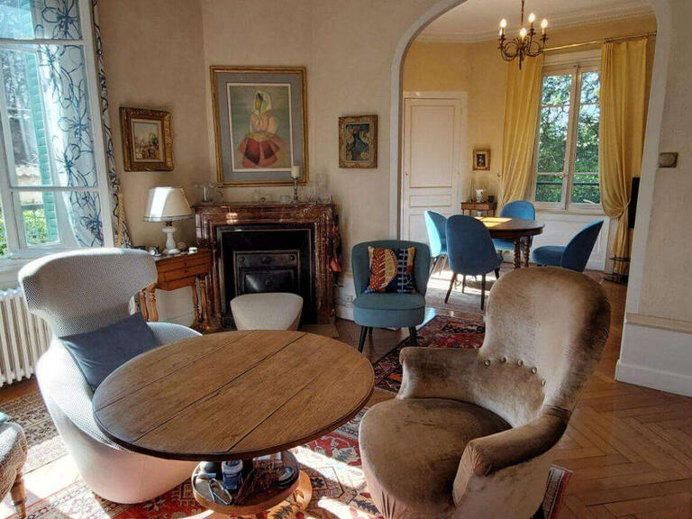 House Tassin-la-Demi-Lune - 4 bedrooms