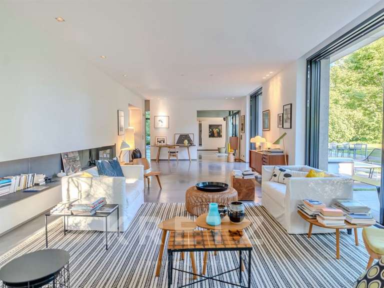 Maison Tassin-la-Demi-Lune - 5 chambres - 931m²