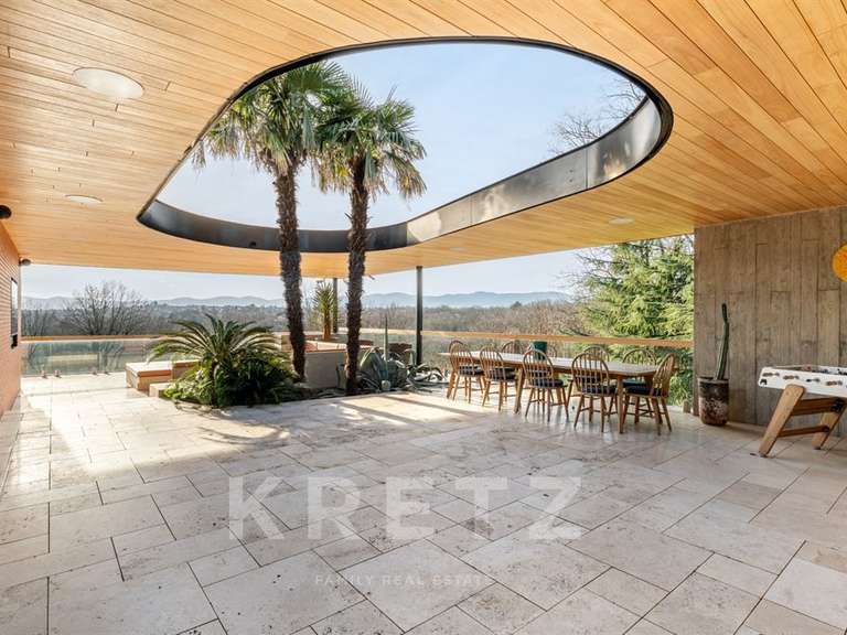 House Tassin-la-Demi-Lune - 7 bedrooms - 648m²