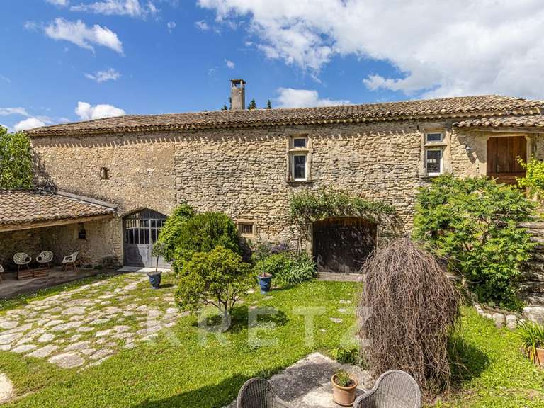 Maison Taulignan - 7 chambres - 560m²