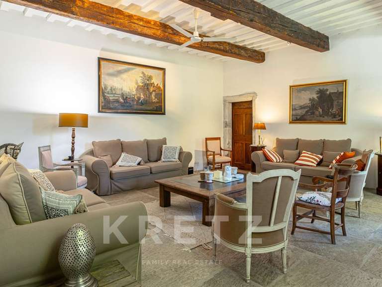 Maison Taulignan - 7 chambres - 560m²