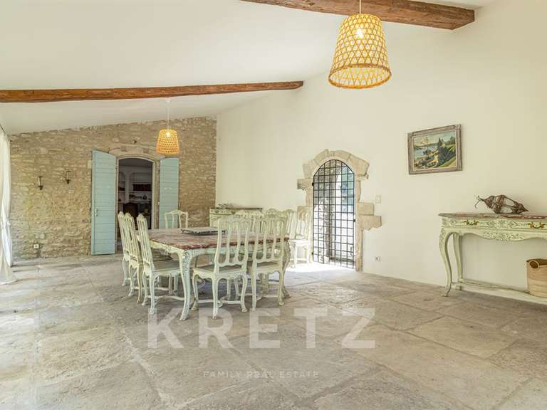 Maison Taulignan - 7 chambres - 560m²