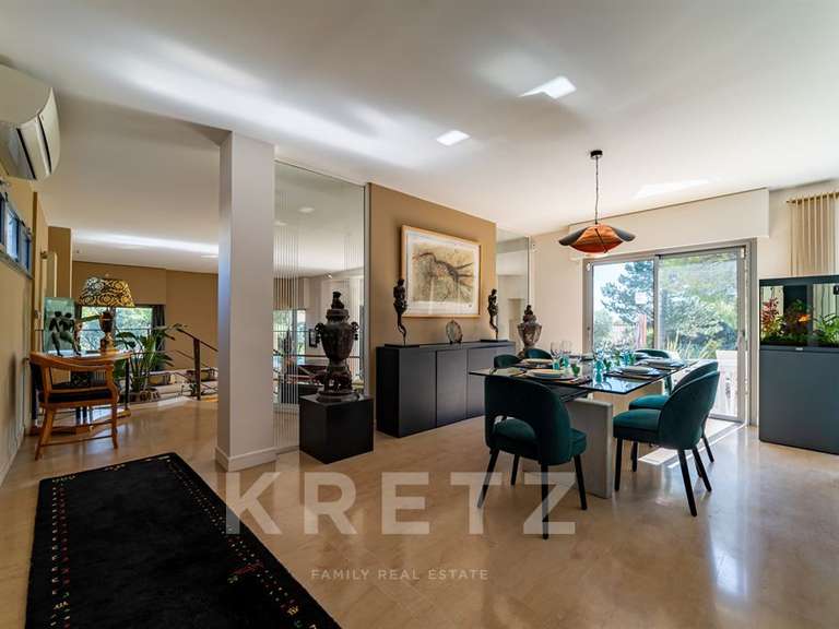 House Tavel - 4 bedrooms - 367m²