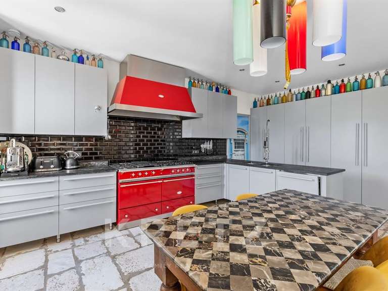 Maison Tavernes - 4 chambres - 665m²