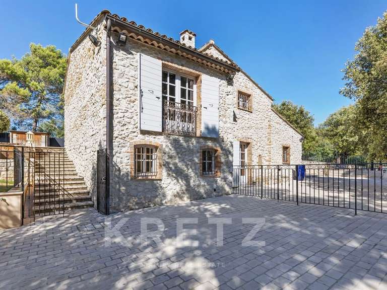 Maison Tavernes - 4 chambres - 665m²
