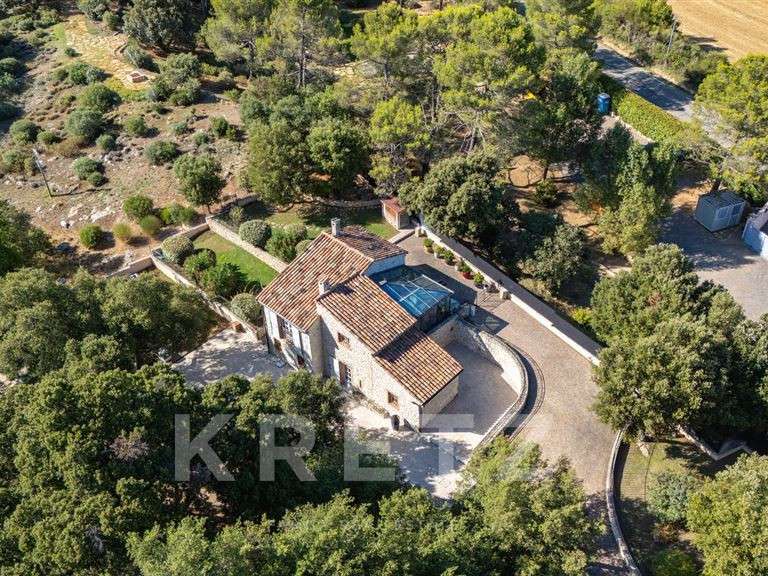 Maison Tavernes - 4 chambres - 665m²