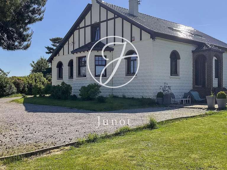 Maison Templeuve-en-Pévèle - 5 chambres - 272m²