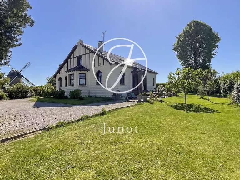 Maison Templeuve-en-Pévèle - 5 chambres - 272m²