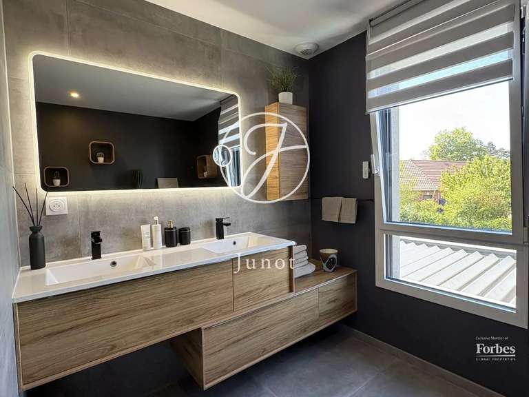 House Templeuve-en-Pévèle - 3 bedrooms - 217m²