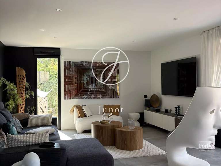 House Templeuve-en-Pévèle - 3 bedrooms - 217m²