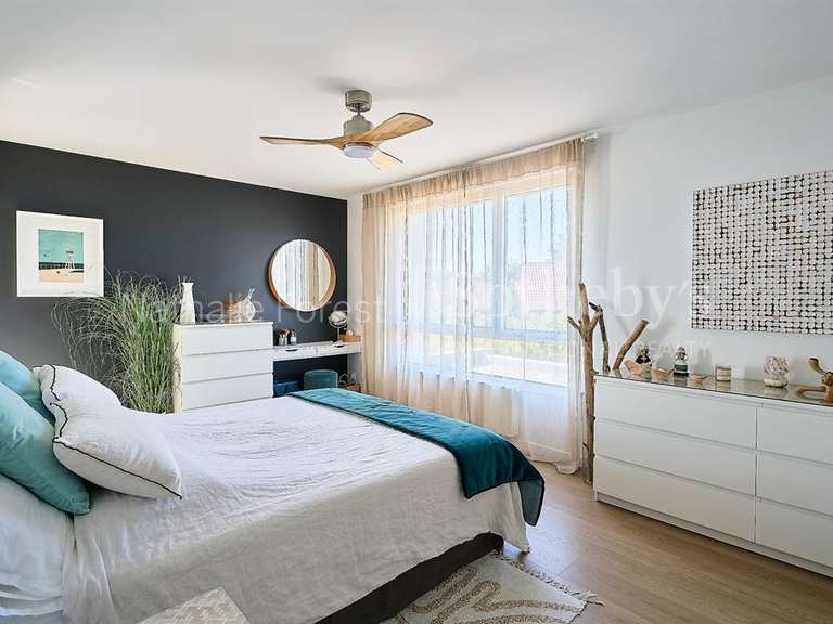 Maison Templeuve-en-Pévèle - 4 chambres - 217m²