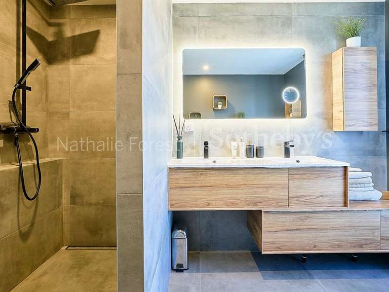 Maison Templeuve-en-Pévèle - 4 chambres - 217m²