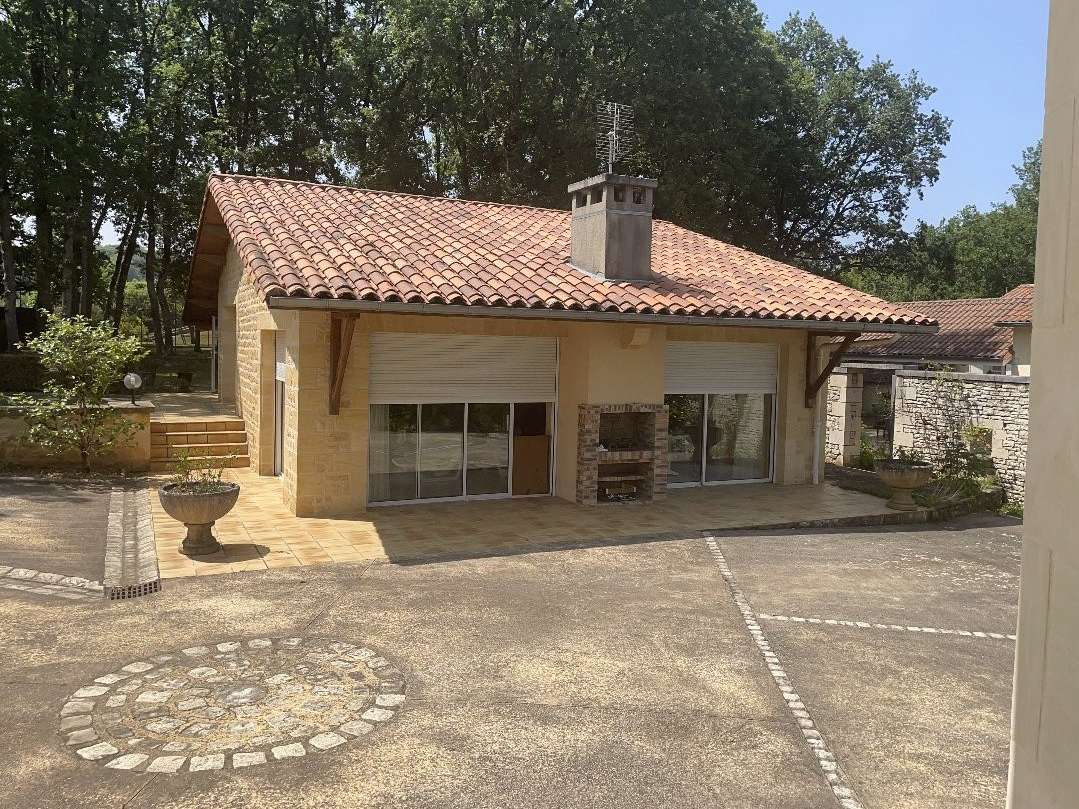 Maison Terrasson-Lavilledieu