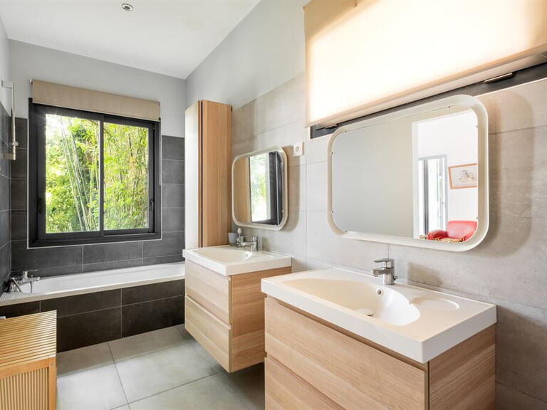 Maison Teyran - 5 chambres - 220m²