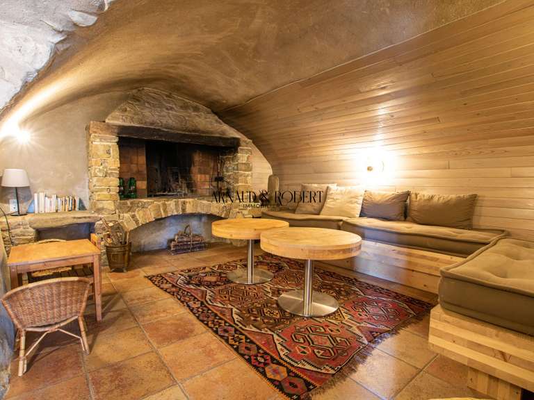 House Teyssières - 17 bedrooms - 600m²