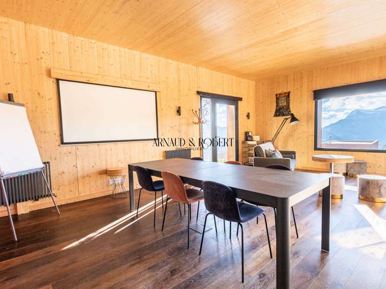 House Teyssières - 17 bedrooms - 600m²