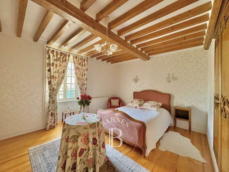 Maison Thaon - 3 chambres - 206m²