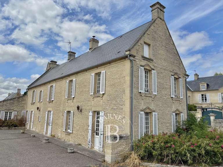 Maison Thaon - 3 chambres - 206m²
