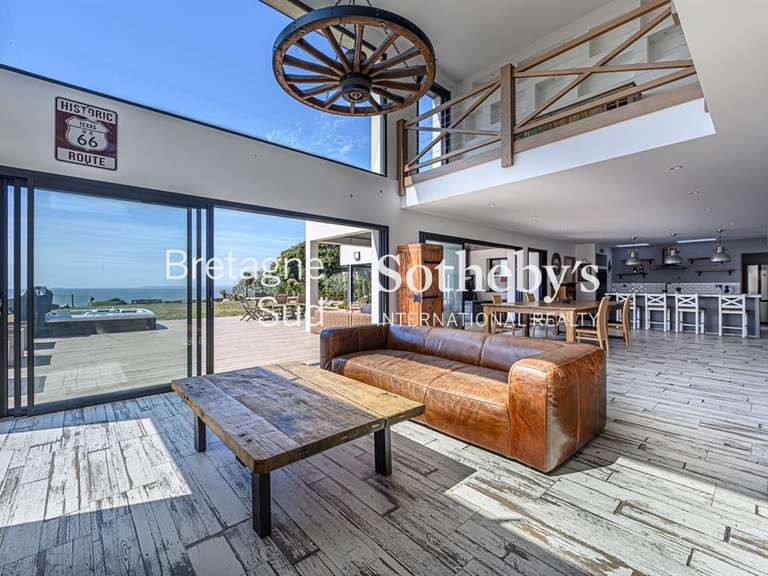 House tharon-plage - 7 bedrooms - 467m²