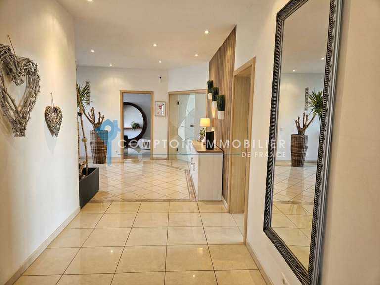 Villa Théding - 5 chambres - 396m²