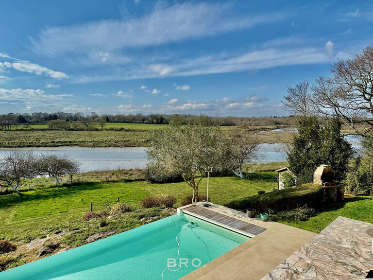 House Theix-Noyalo - 7 bedrooms