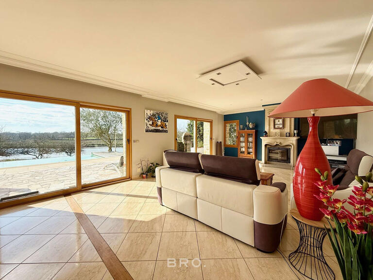 House Theix-Noyalo - 7 bedrooms