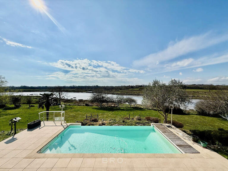 House Theix-Noyalo - 7 bedrooms