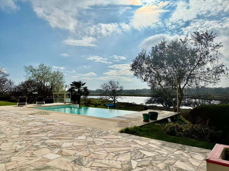House Theix-Noyalo - 7 bedrooms