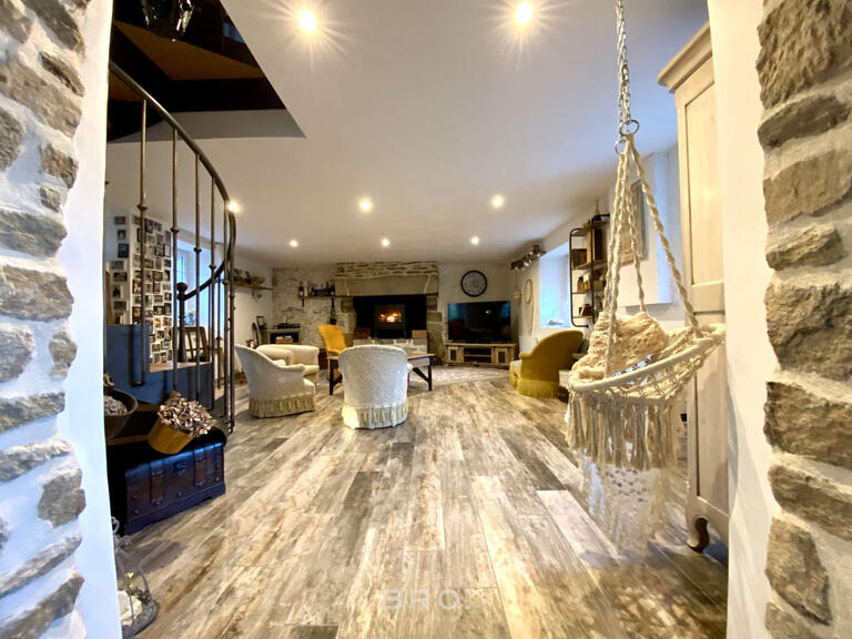 House Theix-Noyalo - 8 bedrooms
