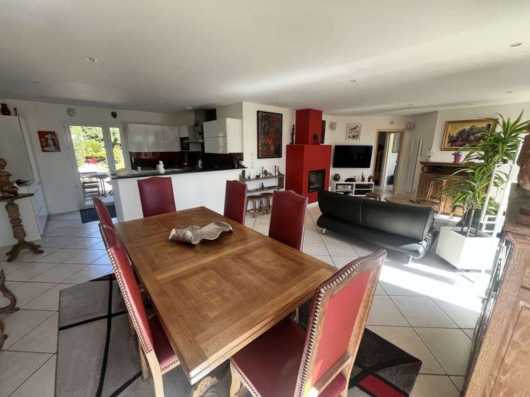 House Theix-Noyalo - 5 bedrooms