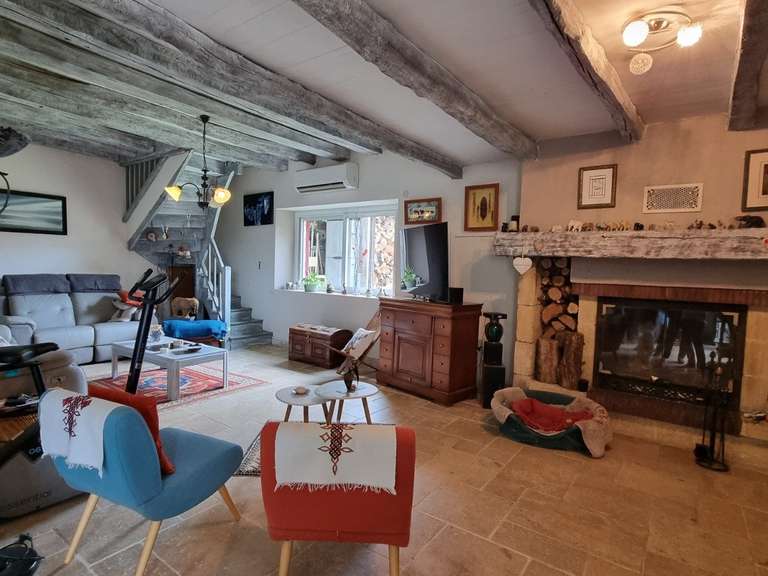 Maison Thenon - 8 chambres - 330m²