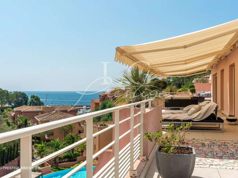 Apartment with Sea view Théoule-sur-Mer - 3 bedrooms - 100m²