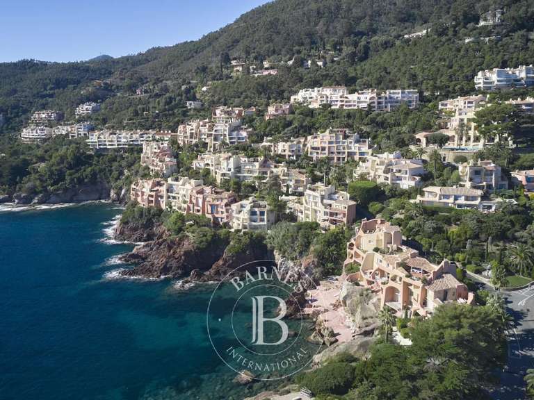 Apartment with Sea view Théoule-sur-Mer - 2 bedrooms - 111m²