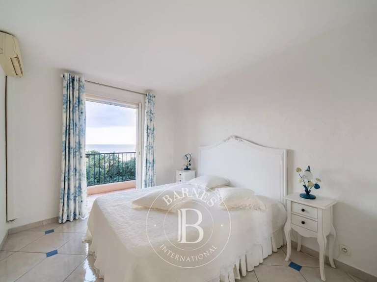 Apartment with Sea view Théoule-sur-Mer - 2 bedrooms - 111m²