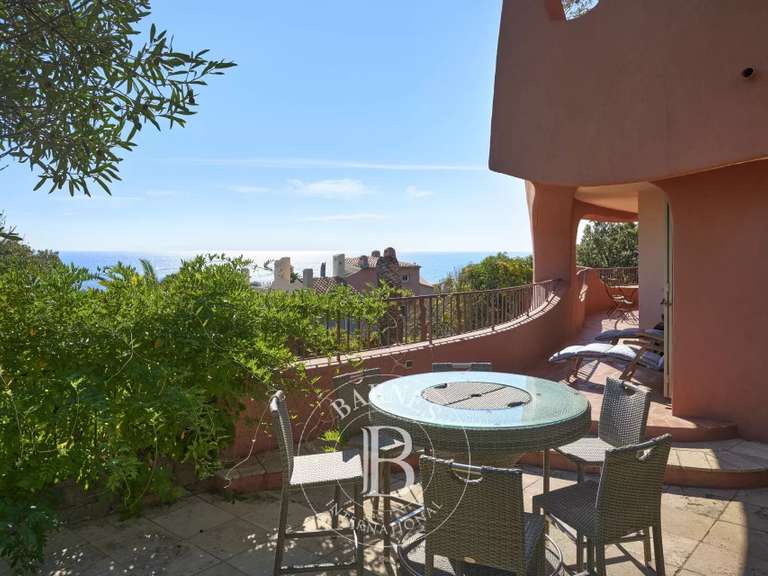 Apartment Théoule-sur-Mer - 4 bedrooms - 204m²