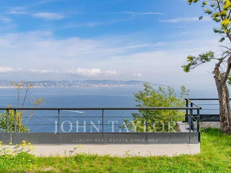 Apartment with Sea view Théoule-sur-Mer - 3 bedrooms - 207m²