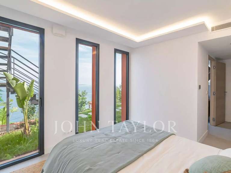 Apartment with Sea view Théoule-sur-Mer - 3 bedrooms - 207m²