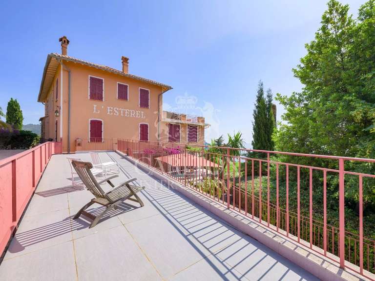 Apartment with Sea view Théoule-sur-Mer - 2 bedrooms - 87m²