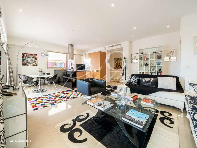 Apartment with Sea view Théoule-sur-Mer - 3 bedrooms - 100m²